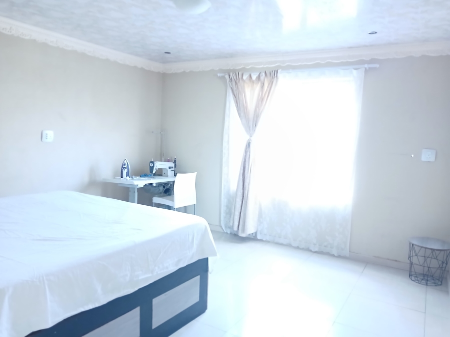 3 Bedroom Property for Sale in Flamwood North West